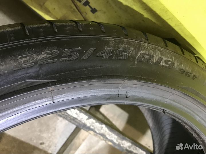 Pirelli P Zero 225/45 R19