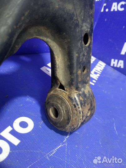 Передний левый рычаг Skoda Octavia Tour лифтбэк