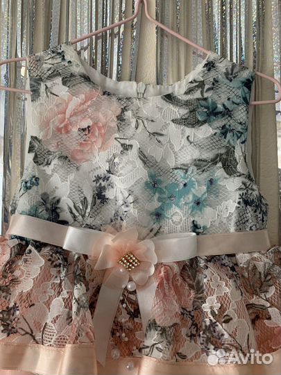 Нарядное платье