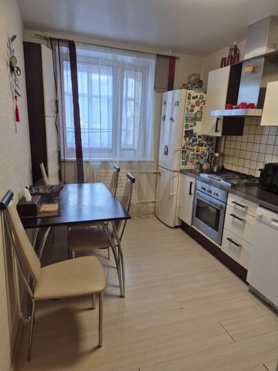 3-к. квартира, 61 м², 2/5 эт.