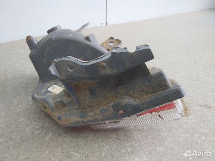 Фонарь задний в бампер левый Toyota RAV 4 2013-201