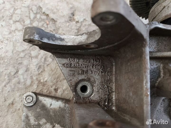 Кронштейн вискомуфты фольксваген AHL 1.6