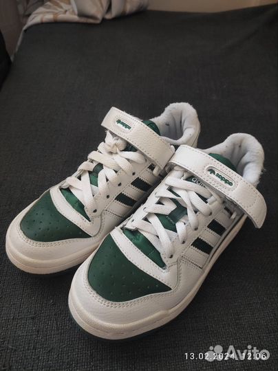 Кроссовки adidas