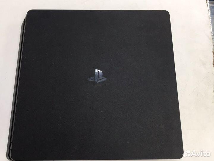 Игровая приставка Sony PS4