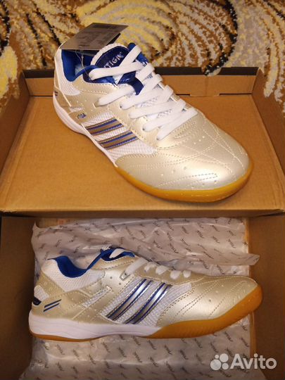 Кроссовки для настольного тенниса / размеры 38-39