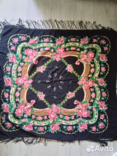 Большие шерстяные платки