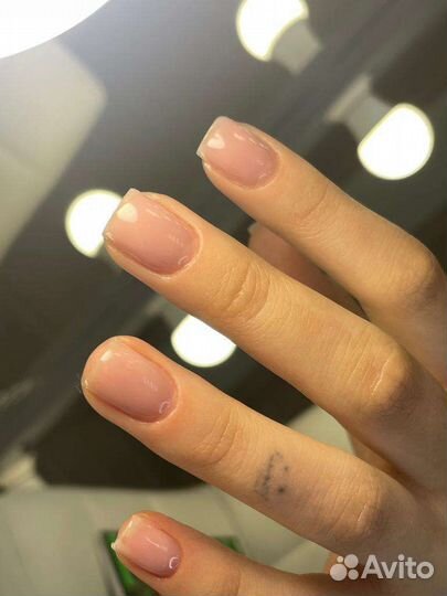 Маникюр, педикюр, брови