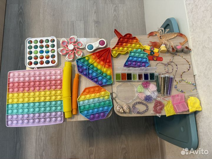 Скейт музыкальный светится, книга, наст игры и тд