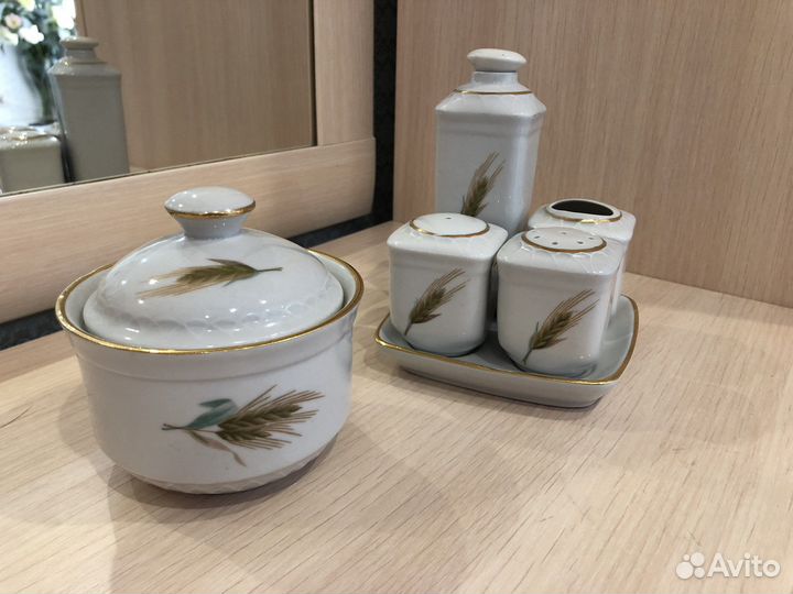 Сервиз Владивостокского фарфорового завода