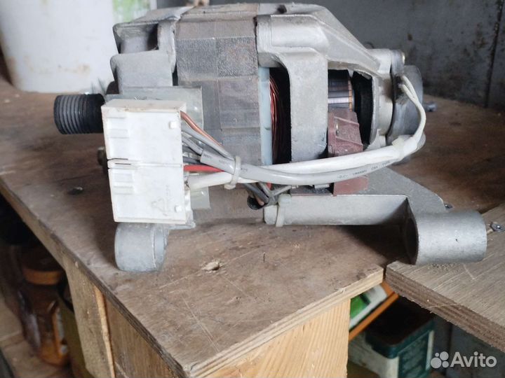Двигататель стиральной машины