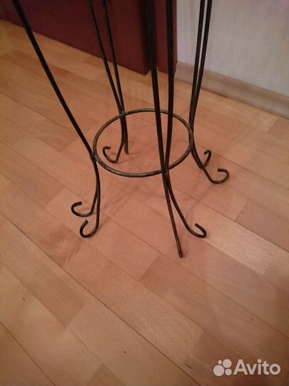 Подставка для цветов