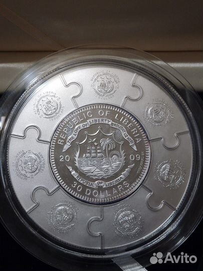 Монета серебро 1 кг. Либерия