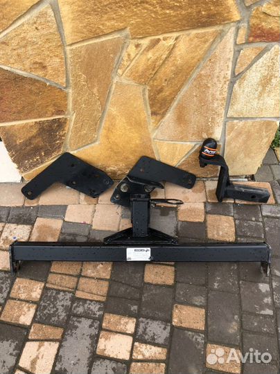 Фаркоп на toyota rav 4