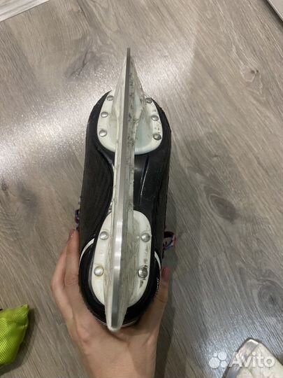 Коньки хоккейные детские 33,5