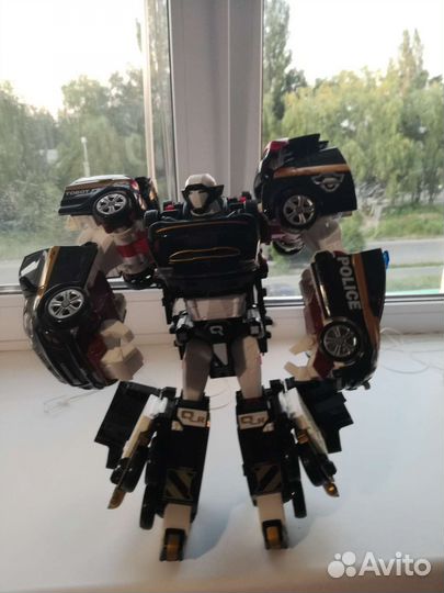 Трансформер Tobot Quatran
