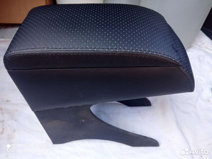 Подлокотник LADA granta