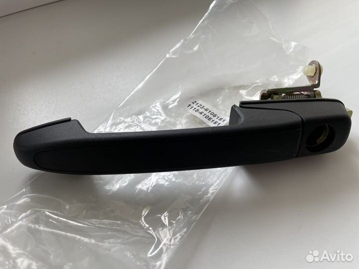 Ручка двери передняя левая 2123-6105151 LADA 2123