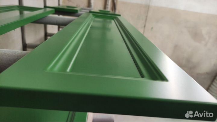 Покраска мебели из дерева