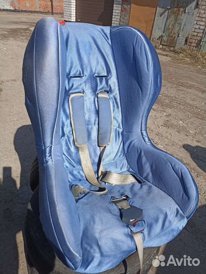 Детское автокресло