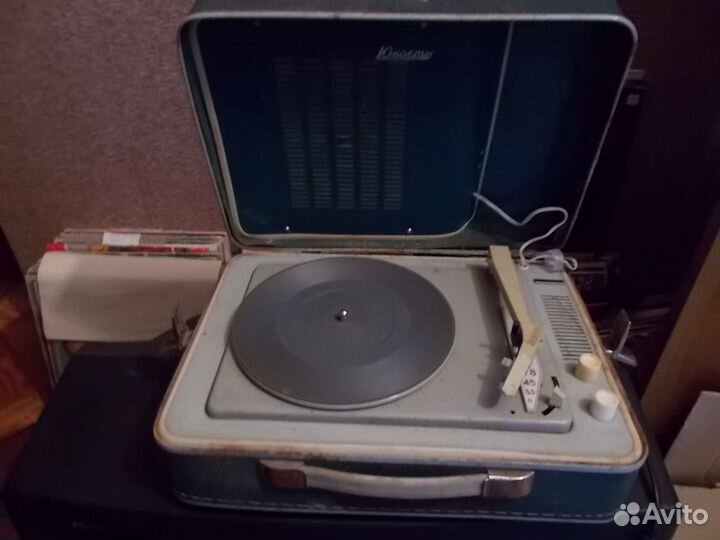 Радиола VEF radio, Илга-302-1С