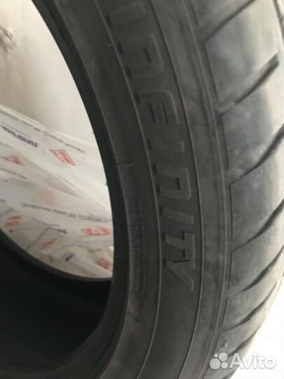 Infinity Tyres INF-66 23.5/50 R19