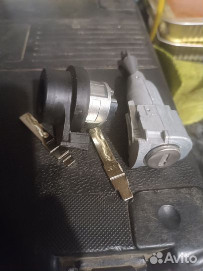 Комплект личинок замков volkswagen polo sedan