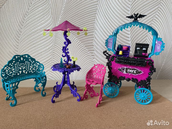 Мебель для кукол монстер хай