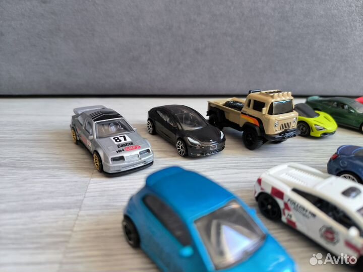 Машинки hot wheels, matchbox