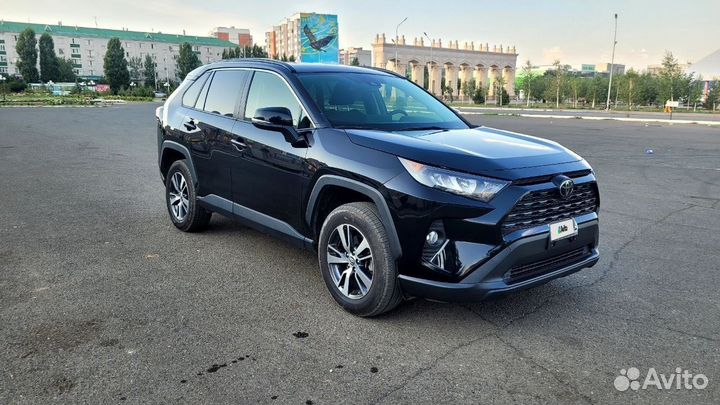 Toyota RAV4 2.5 AT, 2019, 57 000 км