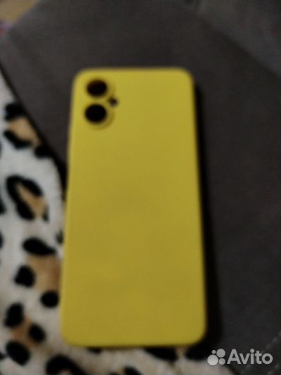 Чехлы на телефон