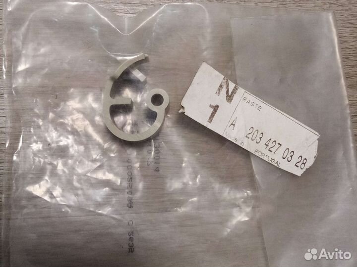 Фиксатор A2034270328