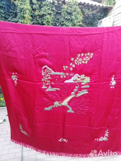 Одеяло меховое и покрывала на кровать