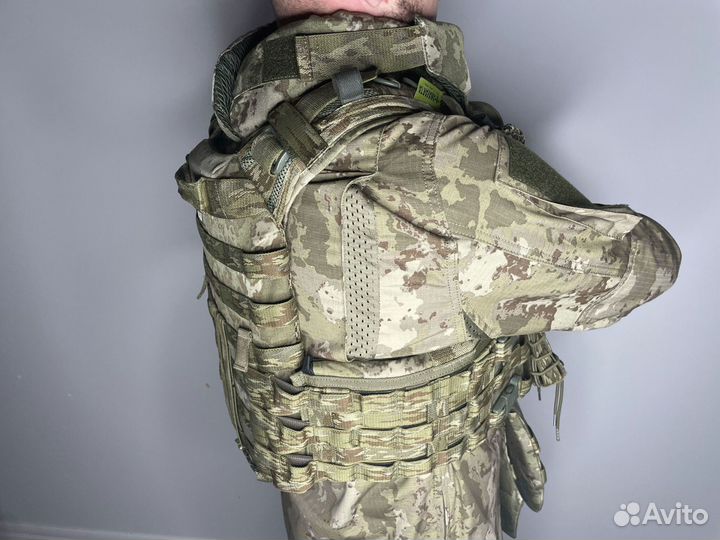 Плитник с подсумками