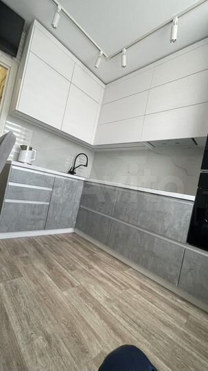 2-к. квартира, 53 м², 9/9 эт.