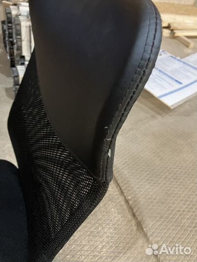 Офисное кресло