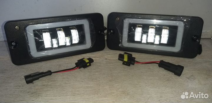 Противотуманные фары на Камаз с дхо белый жёлтый