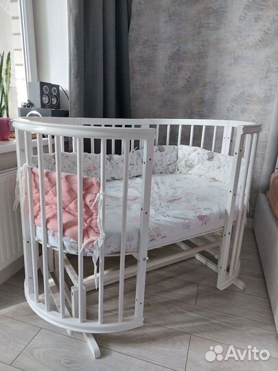 Детская кроватка с маятником трансформер