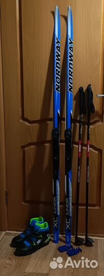 Беговые лыжи (комплект)