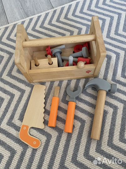 Развивающая деревянная игрушка инструменты