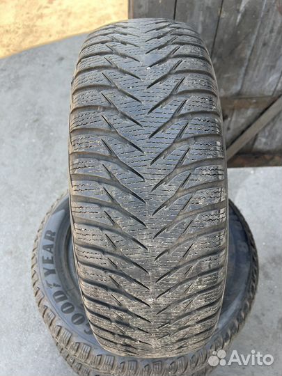 Goodyear UltraGrip 8 205/60 R16 92H