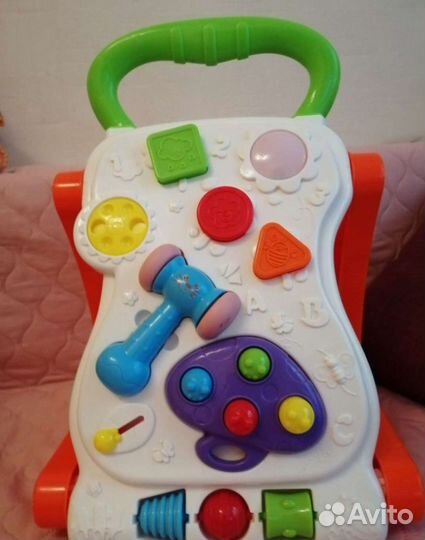 Развивающий столик-ходунки