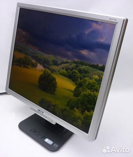 Монитор 17