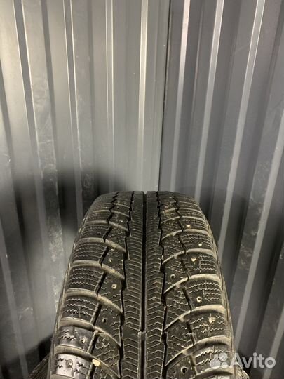 Gislaved Nord Frost 5 215/60 R16 95T