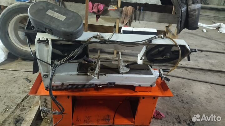 Ленточнопильный станок по металлу