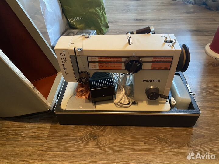 Швейная машина Veritas