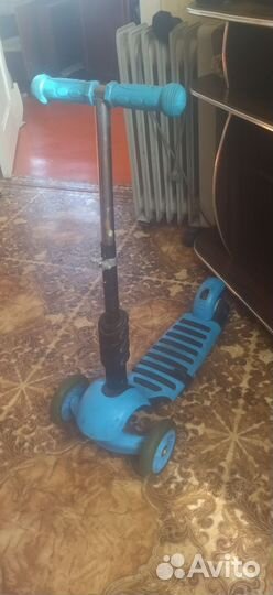 Самокат детский трехколесный