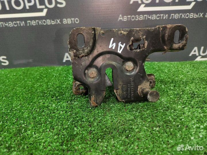 Замок капота Audi A4 B5 AGA 1998