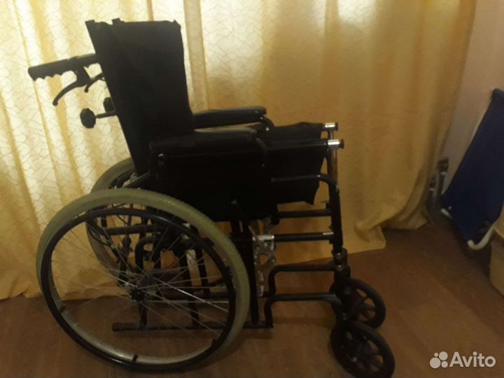 Коляска инвалидная