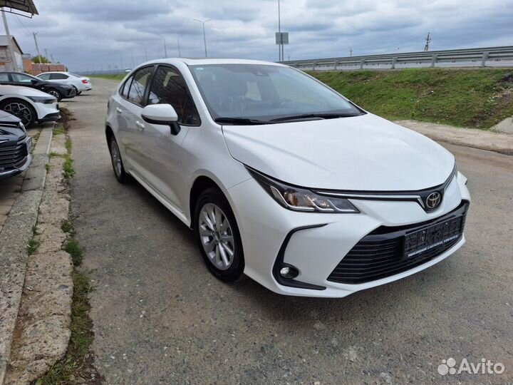 Toyota Corolla 1.2 CVT, 2023, 15 000 км