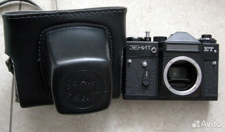 Фотоаппараты Зенит,футляры,вспышки